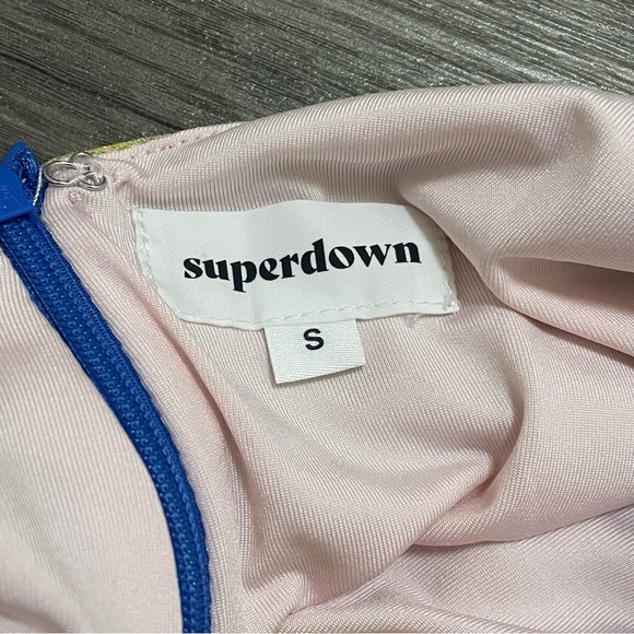 Superdown Women's Sonora Cross Back Mini Dress Colorful Open Back Sz S - Picture 7 of 9